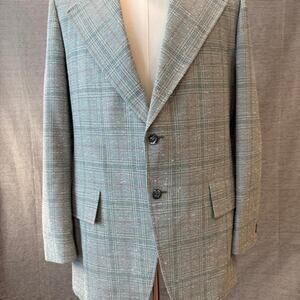 Tan and green plaid men's blazer